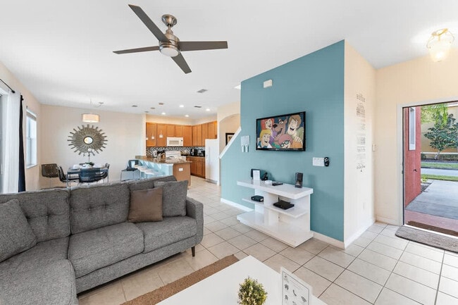 Building Photo - 481 Las Fuentes Dr