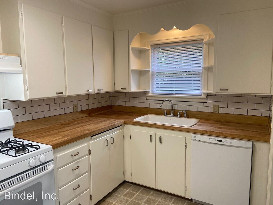 2 br, 1 bath House 4055 Williams ST House Rental in Eureka, CA