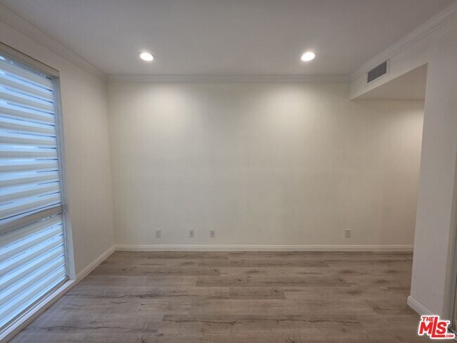Foto del edificio - 12000 Goshen Ave