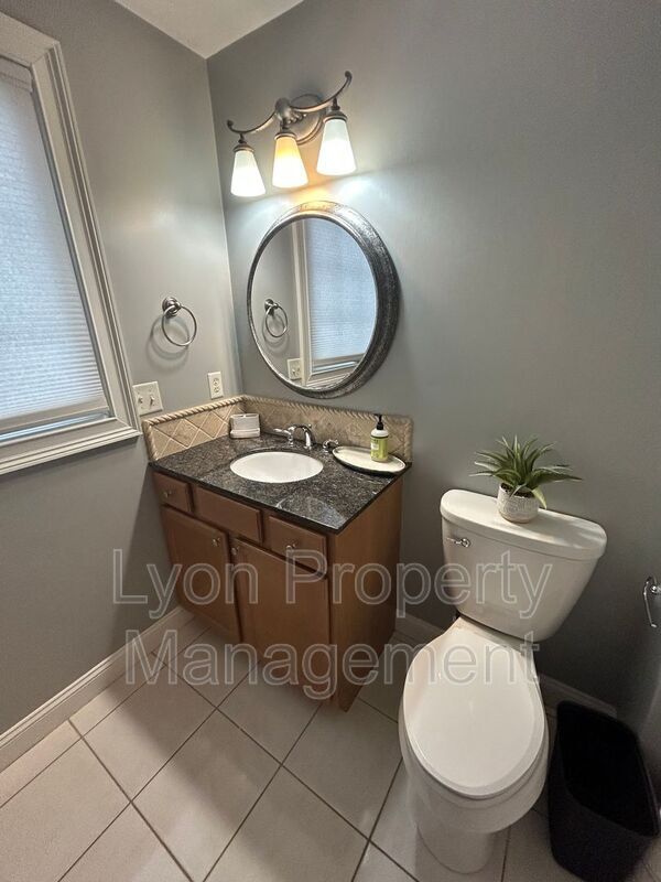 Foto del edificio - 83 Waverly St