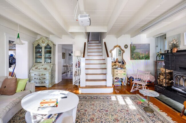 Foto del edificio - 54 River Dr