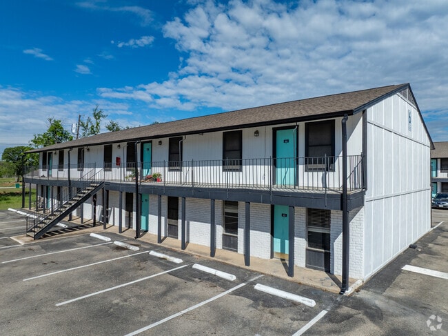 Building Photo - Eleven06 on 35 Apartments