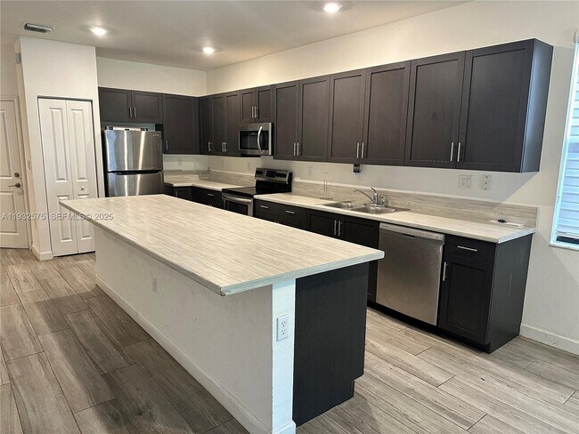 Foto del edificio - 25137 SW 108th Ave