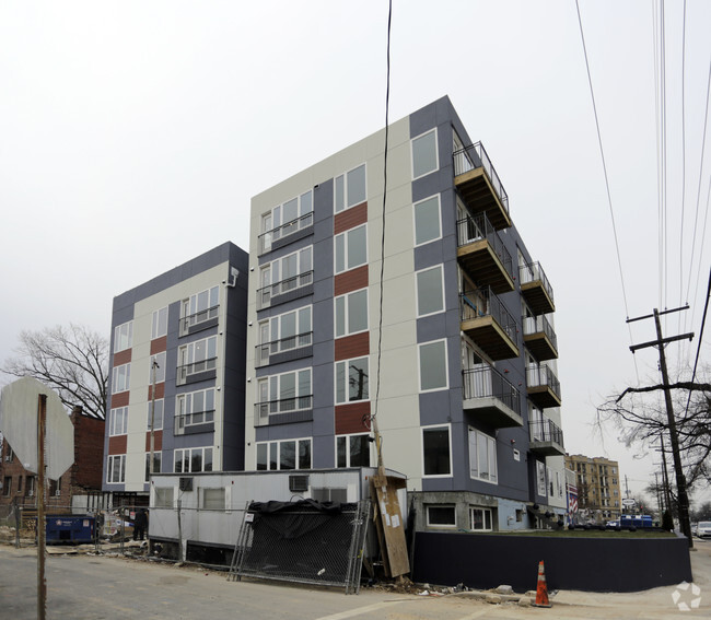 Building Photo - The Violet