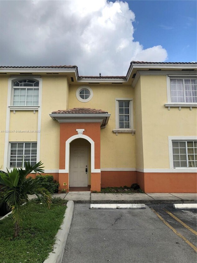 7340 NW 174th Terrace, Hialeah, FL 33015 Townhome Rentals in Hialeah