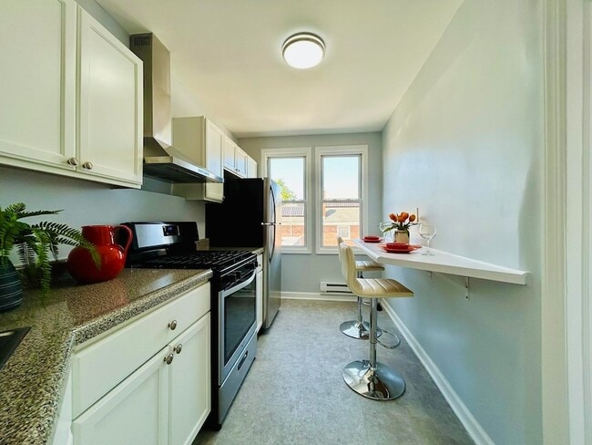 Building Photo - 8421 Bergenline Ave