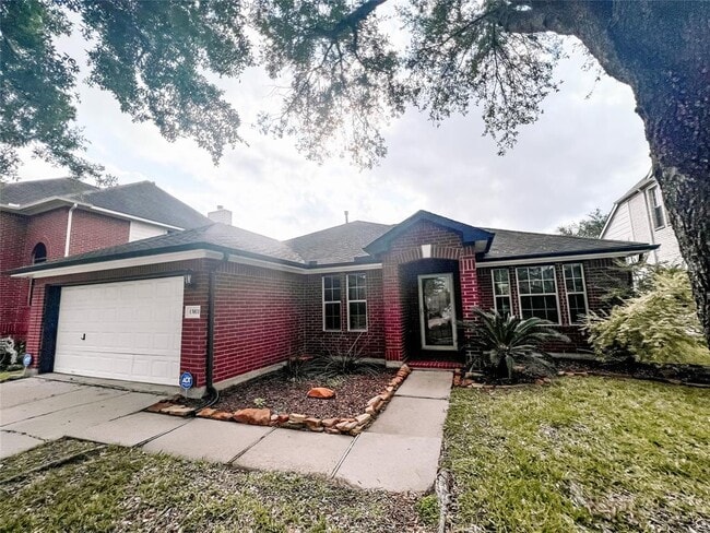 Building Photo - 13811 River Keg Dr