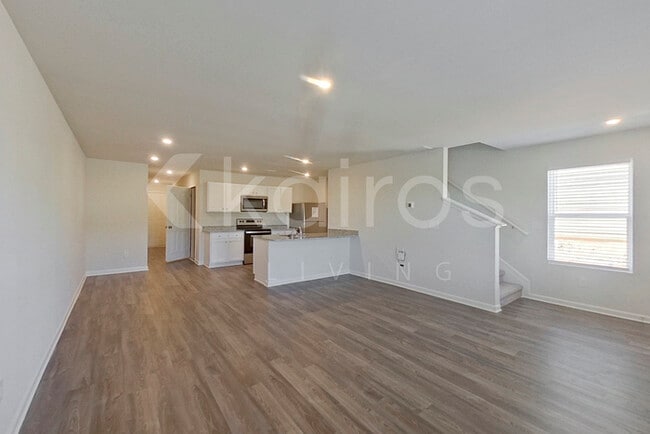 Building Photo - 446 Hawthorn Trail