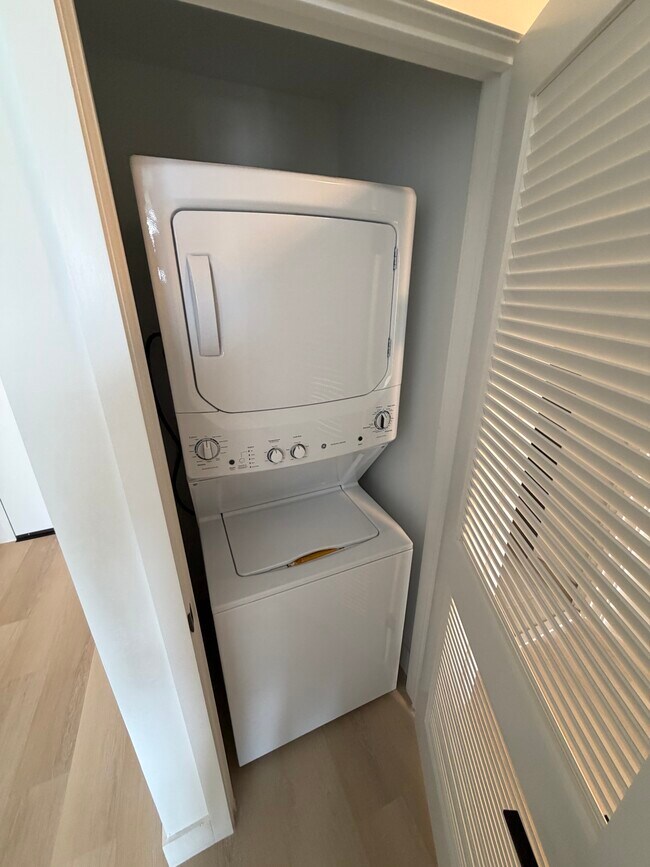 Foto del edificio - 2128 Taylor St