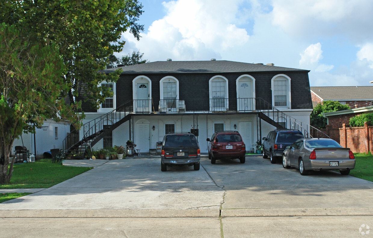 Building Photo - 3710 Jean Pl