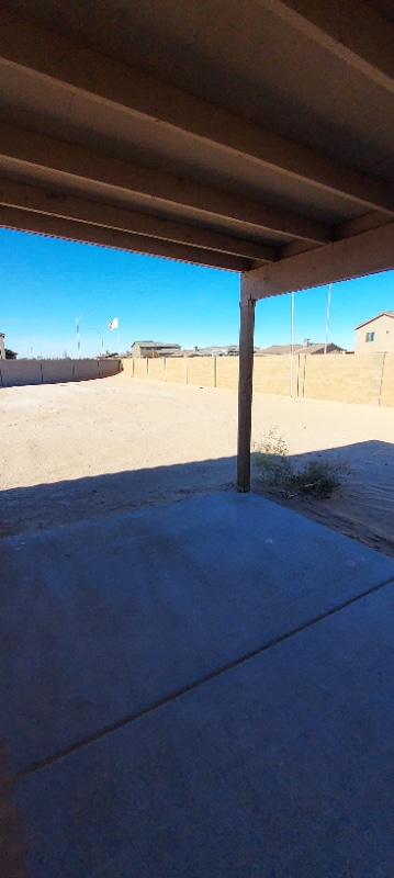 Foto del edificio - 7604 E 44th Pl