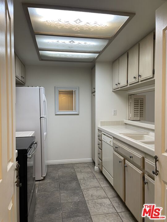 Foto del edificio - 600 W 9th St