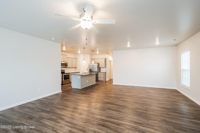 Building Photo - 11912 Parkside Vista Ln