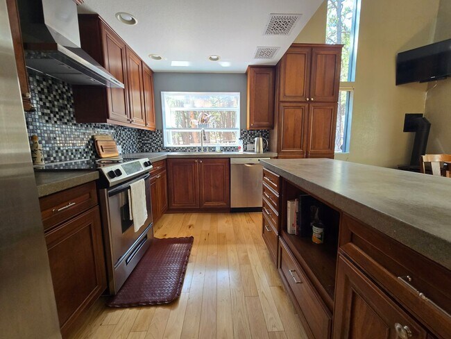 Foto del edificio - Exceptional Boulder Close-in Mountain Retreat 2 bedroom home with loft and studio just 3 miles fr...