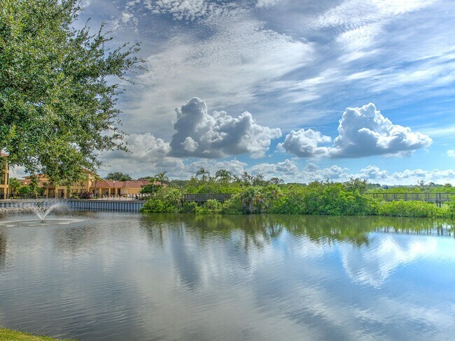 Foto del edificio - very nice  2 bedroom in Beachwalk at Town ...