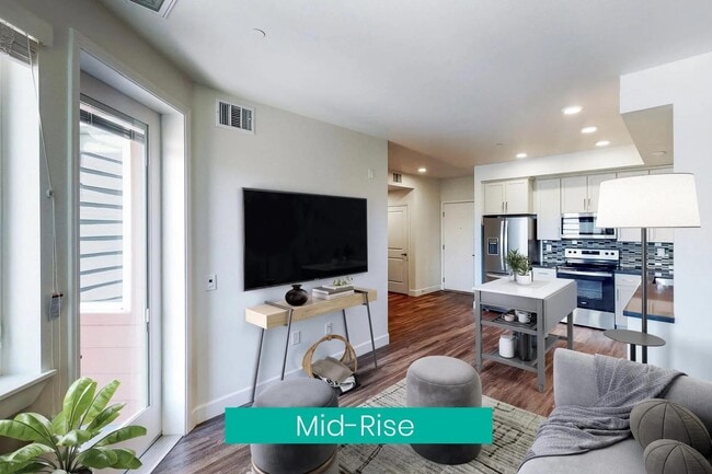 Building Photo - Capitol Towers - Luxury Midrise