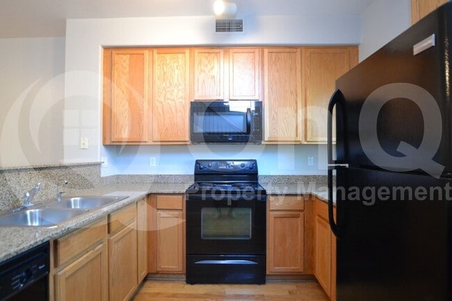 Building Photo - 4140 E Jasper Dr