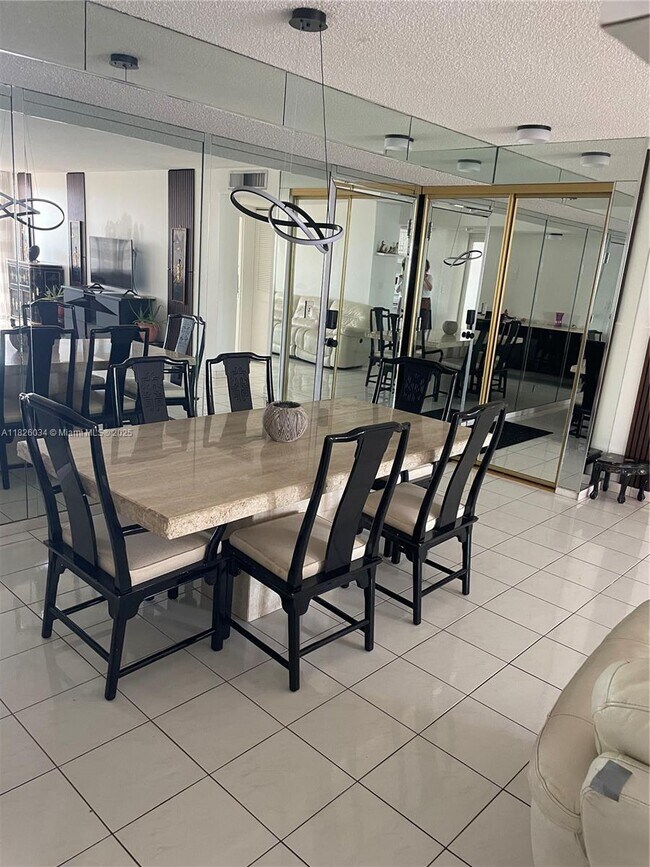 Foto del edificio - 251 174th St