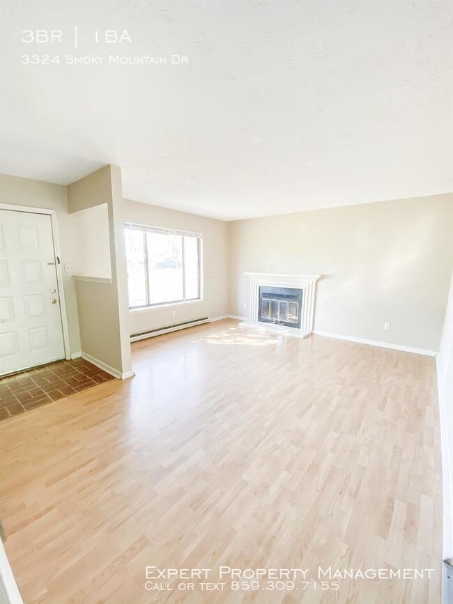 Foto del edificio - 3324 Smoky Mountain Dr