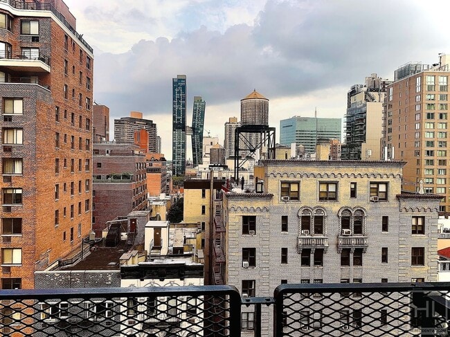 Building Photo - EAST 35 STREET