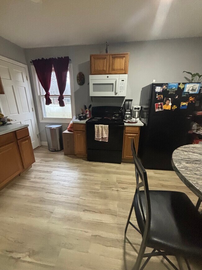 Foto del edificio - 63 Wedgewood Dr