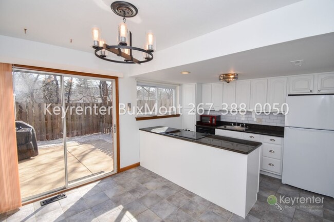 Foto del edificio - 2-Bed, 1.5-Bath Condo in Chatham Village of Towamencin