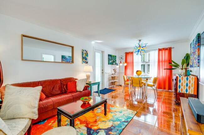 Foto del edificio - 3747 Spruce Dr