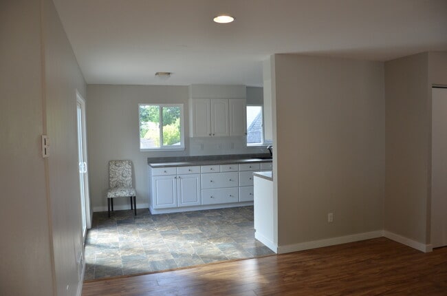 Building Photo - Wonderful Ranch Style Home in Camas!
