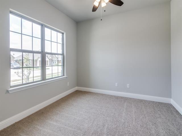 Building Photo - 335 Sweetspire Dr