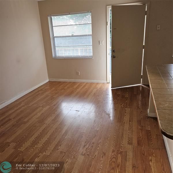 Foto del edificio - 5174 NE 6th Ave