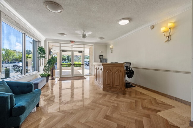 Foto del edificio - 2840 S Ocean Blvd