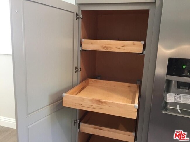 Foto del edificio - 4608 Glencoe Ave