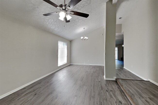 Foto del edificio - 10439 Lazy Meadows Dr