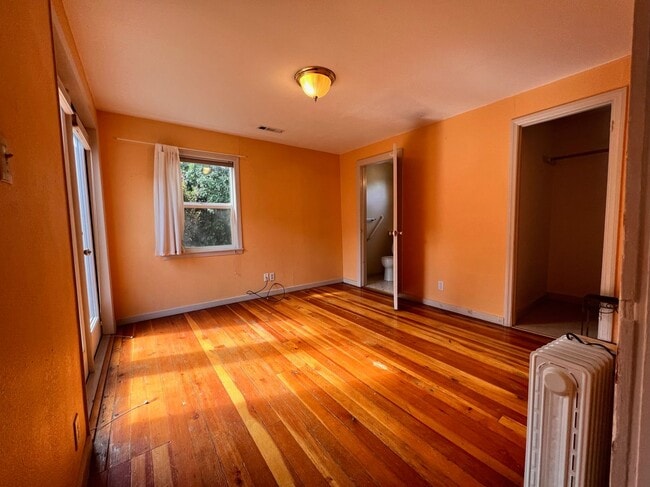 Building Photo - 509 Scenic Dr