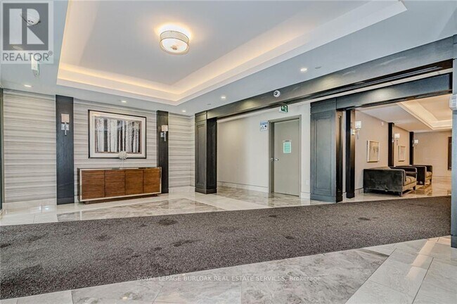 Building Photo - 101 Shoreview Pl