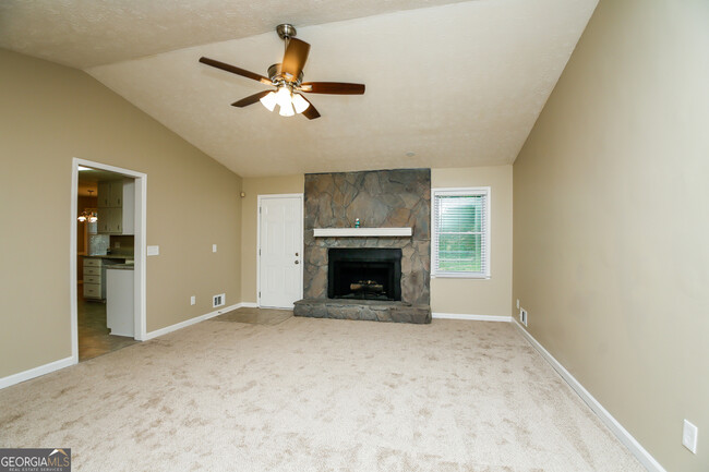 Building Photo - 4315 Housworth Dr