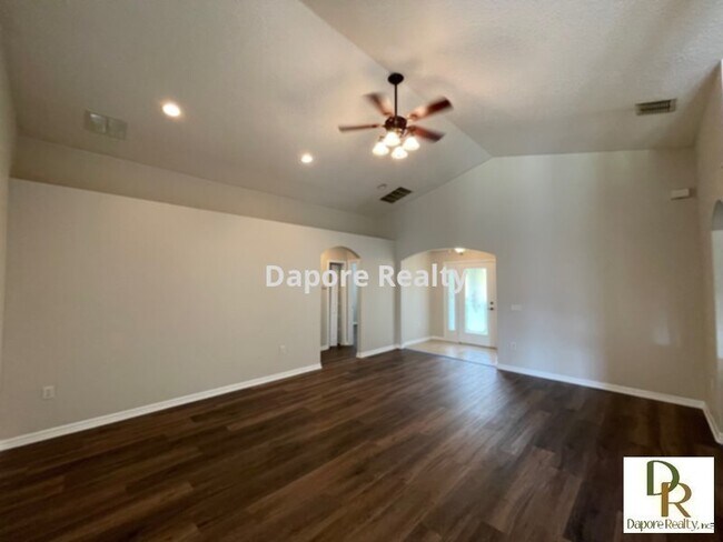 Building Photo - Rural Setting - Modern 3 Bedroom, 2 Bath w...