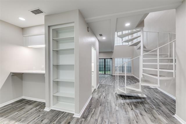 Foto del edificio - 3909 Rawlins St
