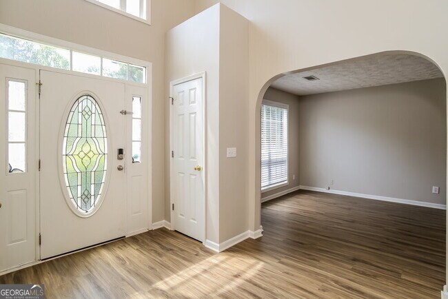 Building Photo - 104 Fallow Ln