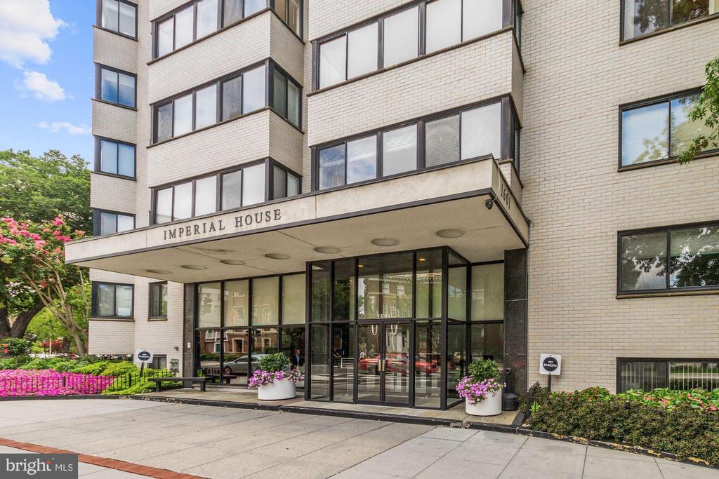 Foto principal - 1601 18th St NW