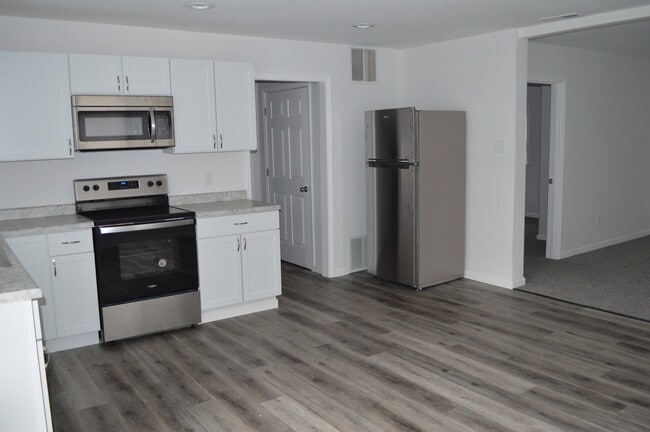 Kitchen - 800 S Diamond St