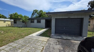 Building Photo - 1514 NW 11th St