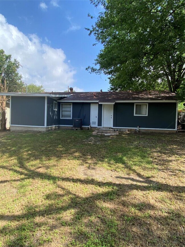 Foto del edificio - 6805 Dubuque Ln