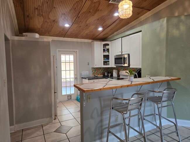 Foto del edificio - Charming Forest Hills home