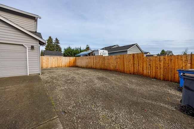 Foto del edificio - 5 bedroom home in Orchards - RV Parking - Central Air