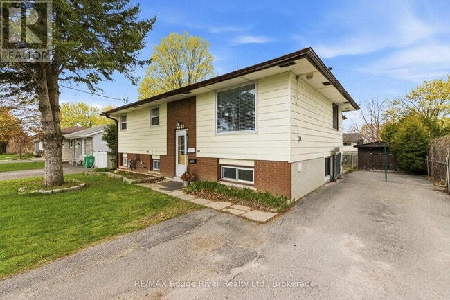 Building Photo - 599 Otonabee Dr