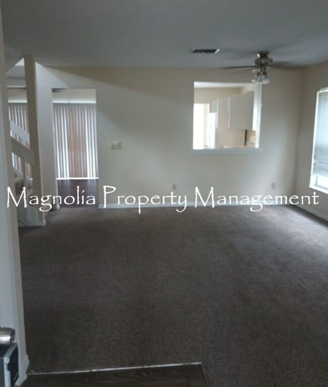 Building Photo - Sutton Ridge, near UCF or Valencia