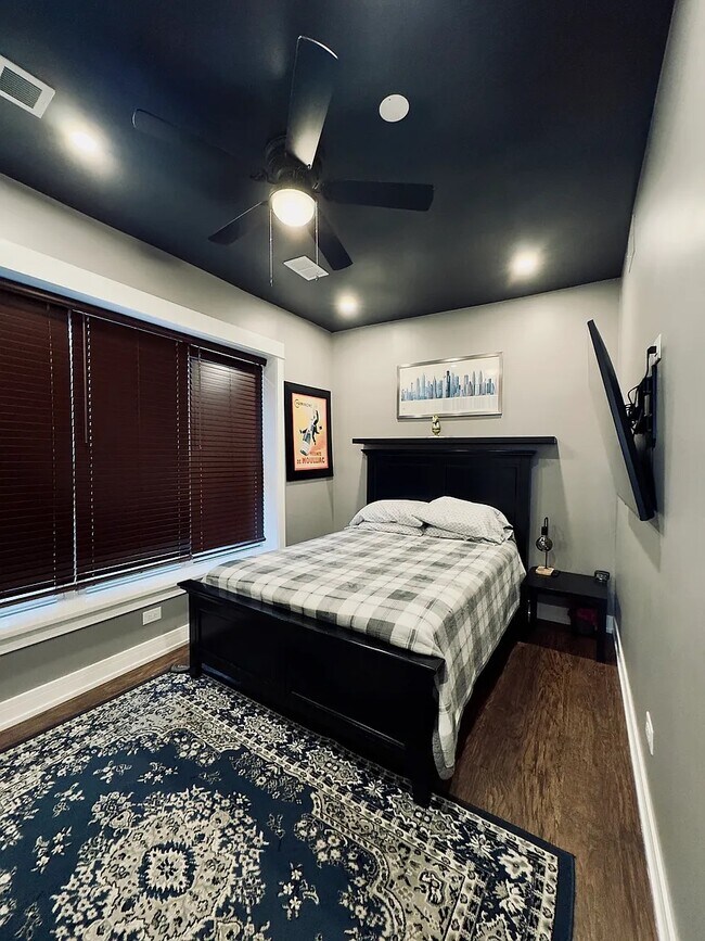 Foto del edificio - 1428 S Central Park Ave