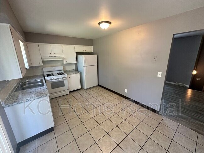 Foto del edificio - 7252 Montana Ave