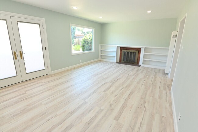 Foto del edificio - 116 Pleasant Ridge Ave